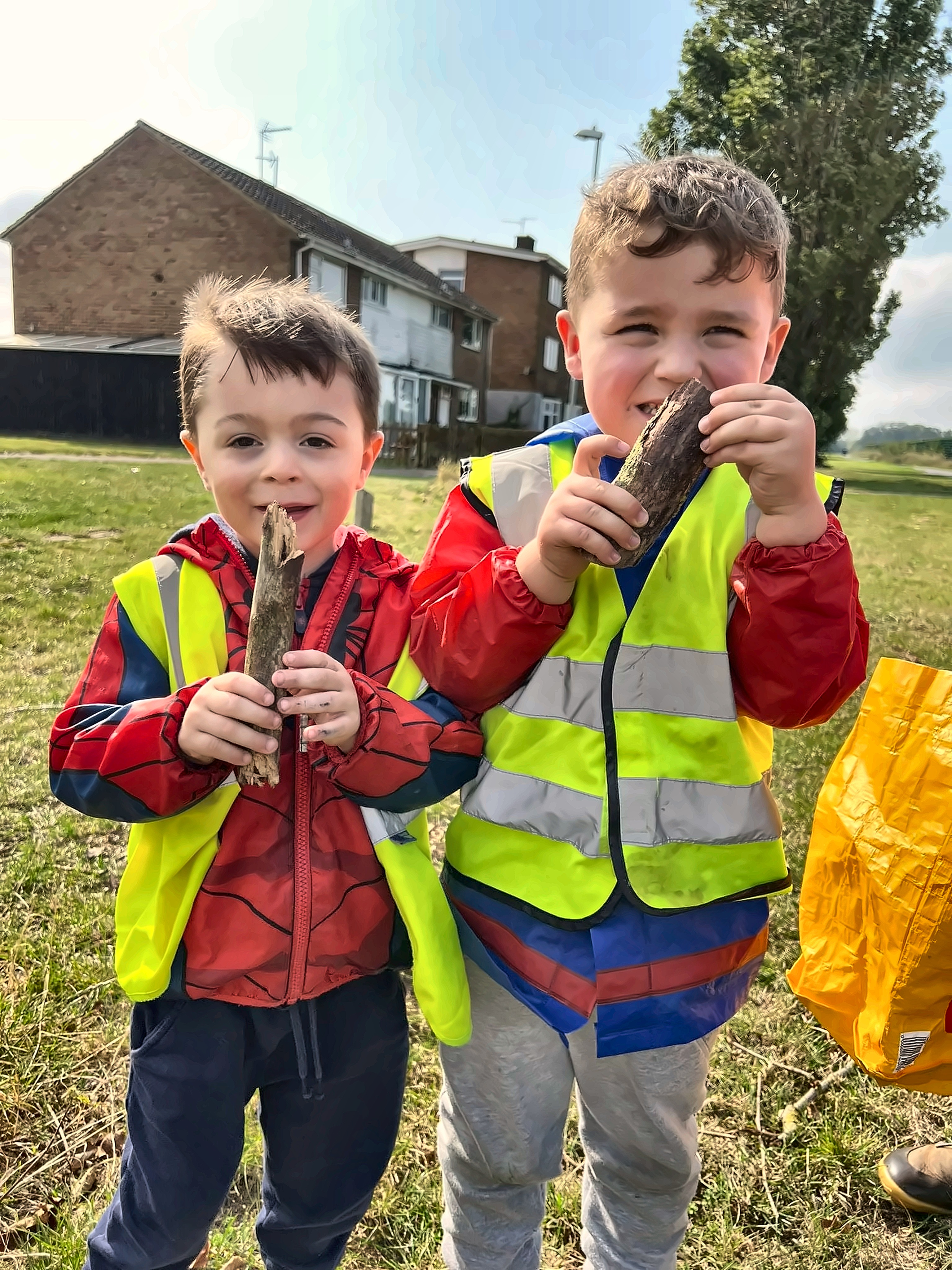Creative play at Mucky Pups